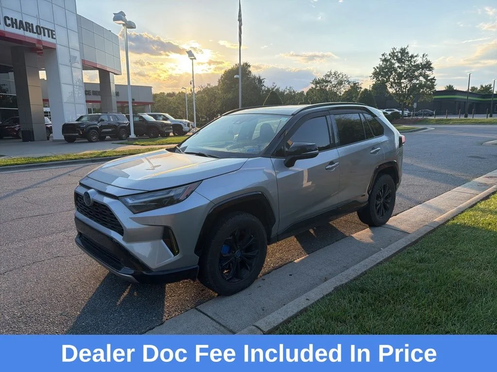 2022 Toyota RAV4 Hybrid XSE AWD's photo