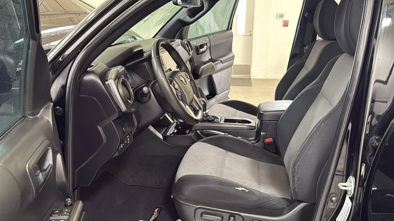 Used 2023 Black Toyota SR5 image 12