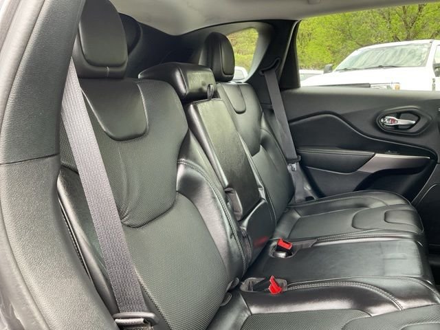 Used 2020 Gray Jeep Limited image 47