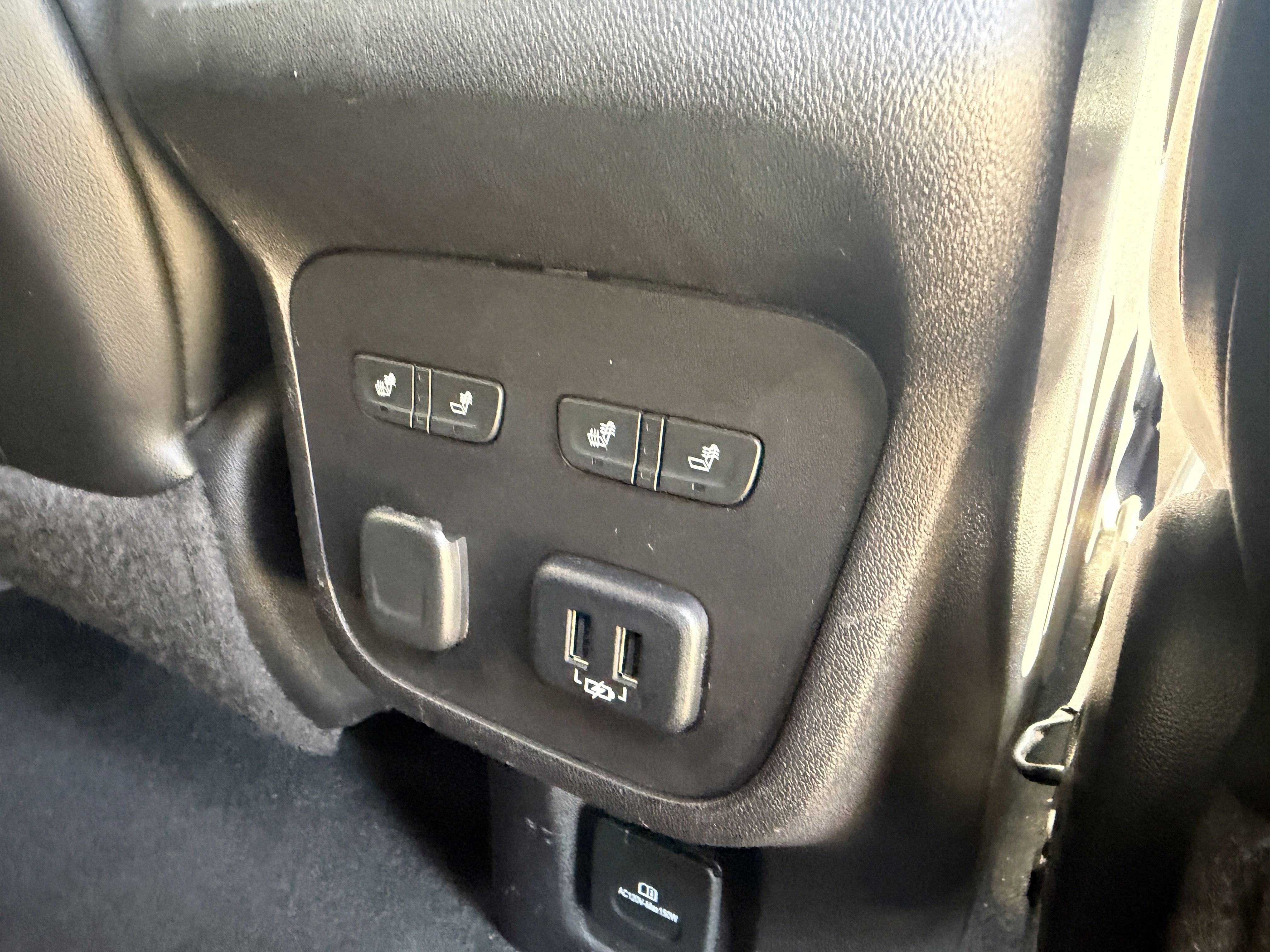 Used 2018 Mosaic Black Metallic Chevrolet Premier image 27