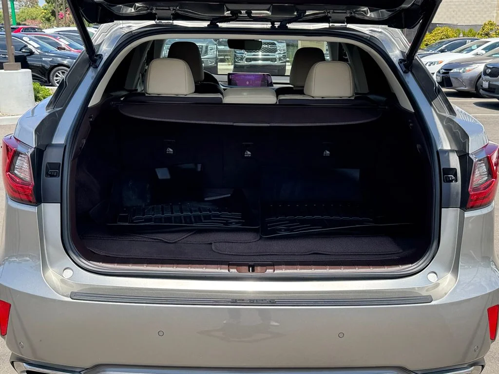 Used 2017 Silver Lexus 350 image 23