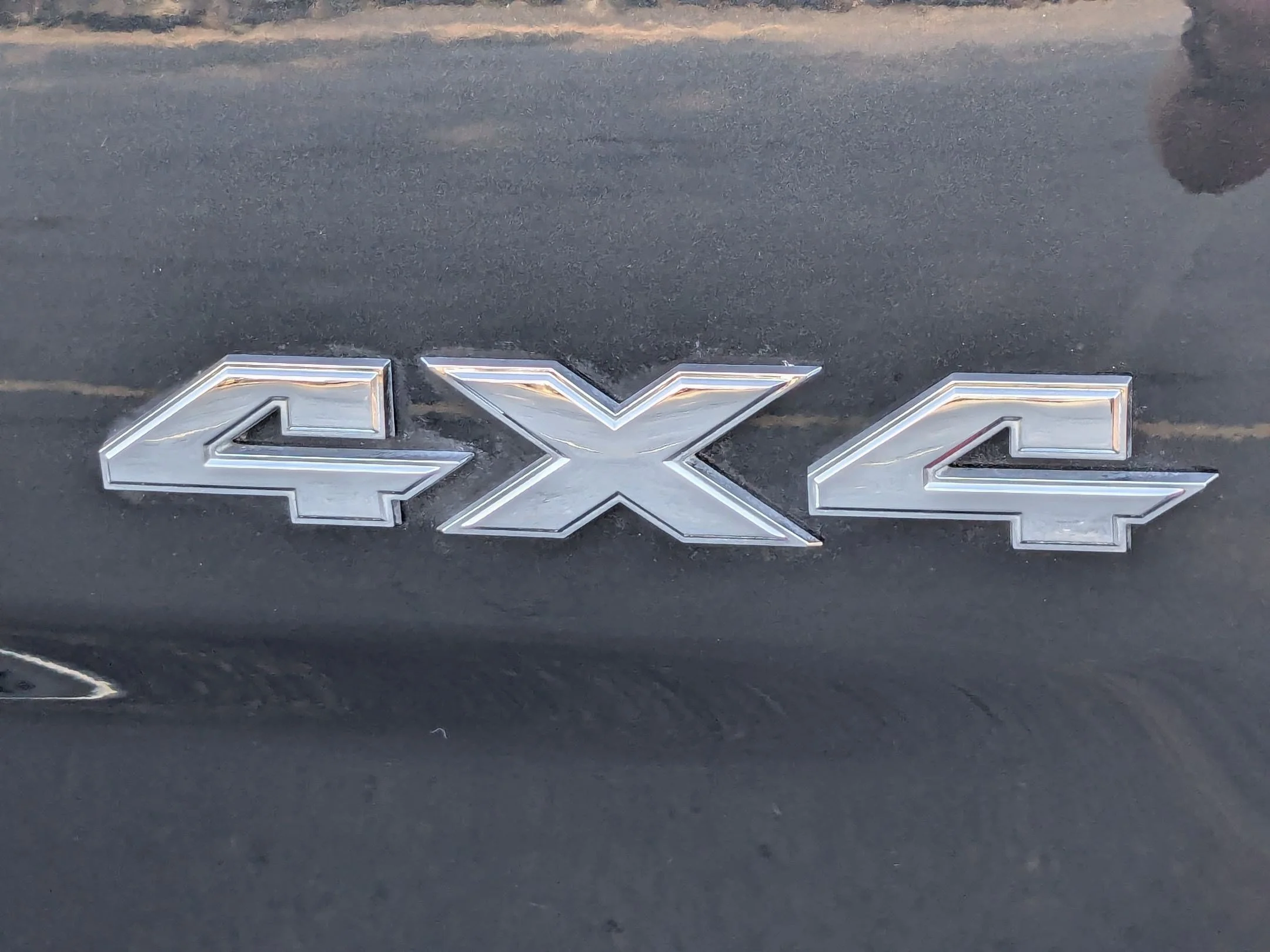 Used 2017 Brilliant Black Crystal Pearlcoat Ram Laramie image 27