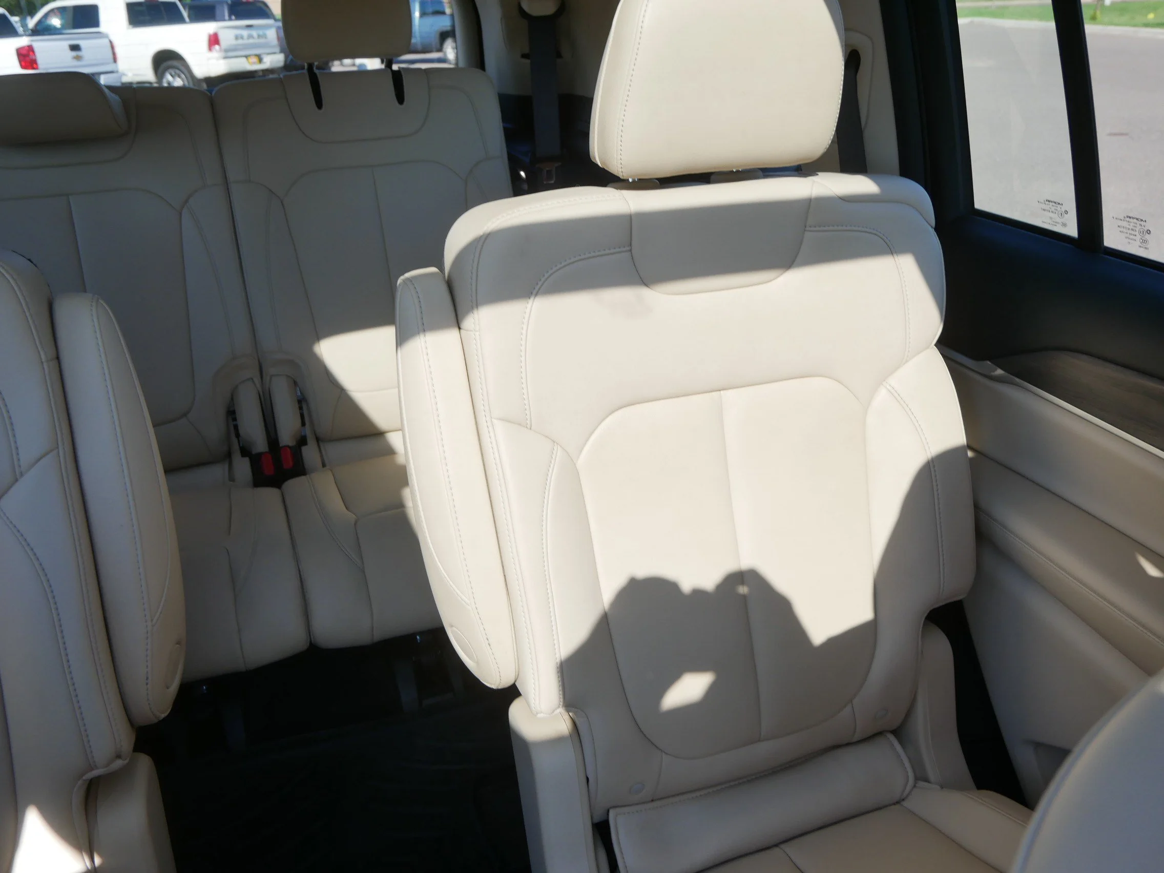 Certified Used 2021 Velvet Red Pearlcoat Jeep Limited image 14