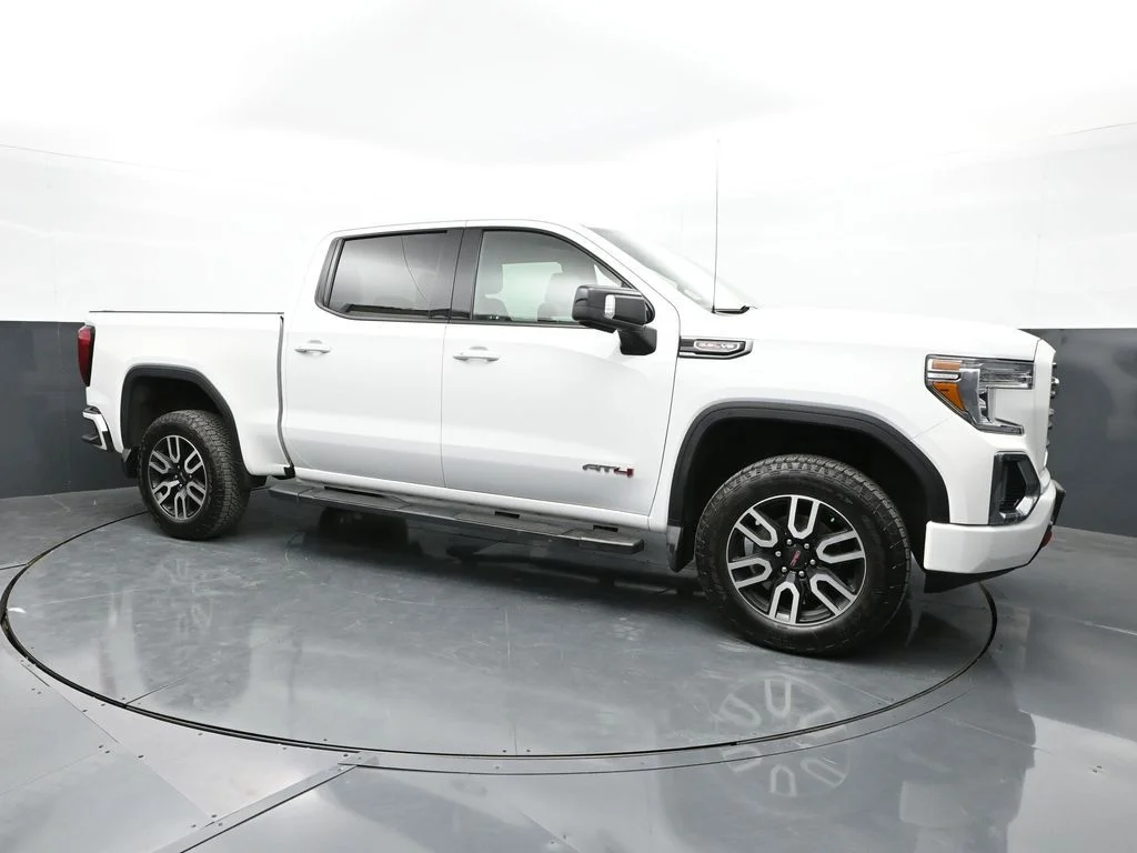 2021 GMC Sierra AT4 4WD Crew Cab Short Box's photo