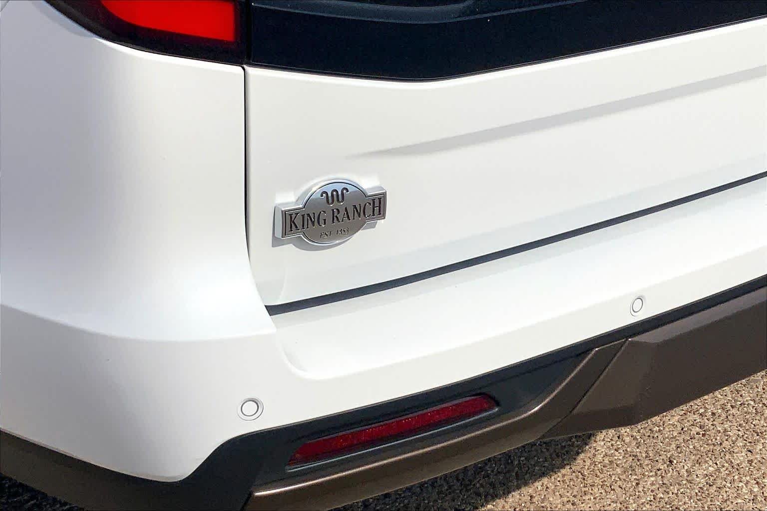 New 2027 Star White Metallic Tri-Coat Ford King Ranch® image 15