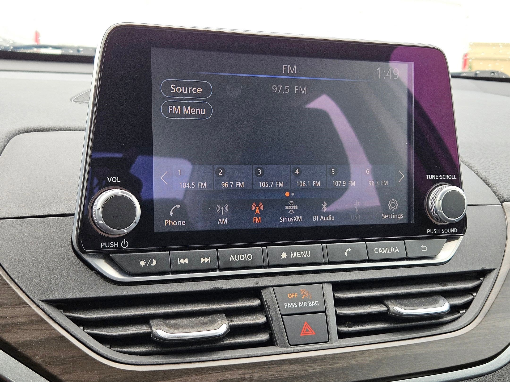 Certified Used 2025 Gun Metallic Nissan 2.5 SV image 20