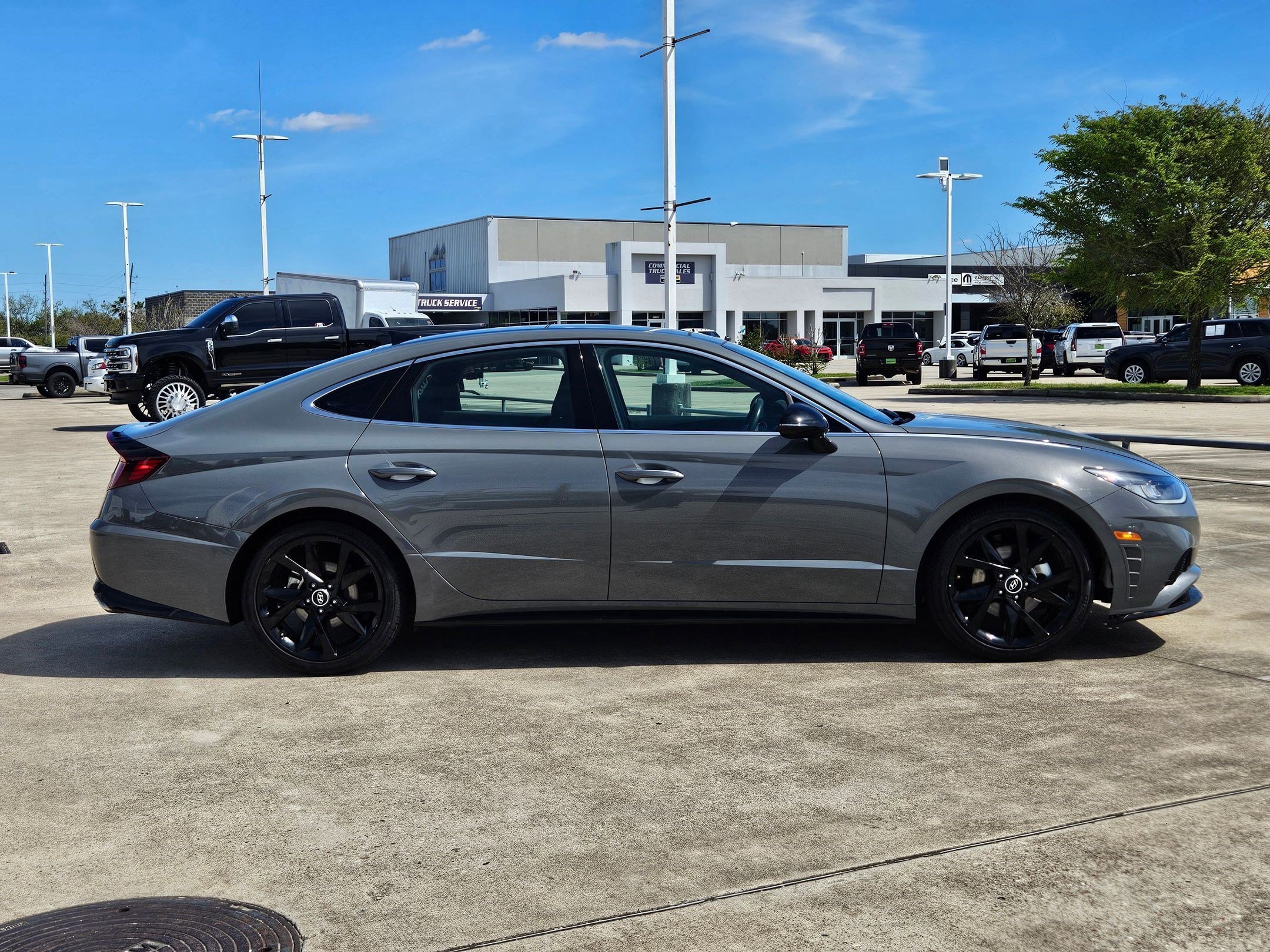 Used 2022 Hyundai Sonata SEL Plus with VIN KMHL44J25NA222944 for sale in Manvel, TX