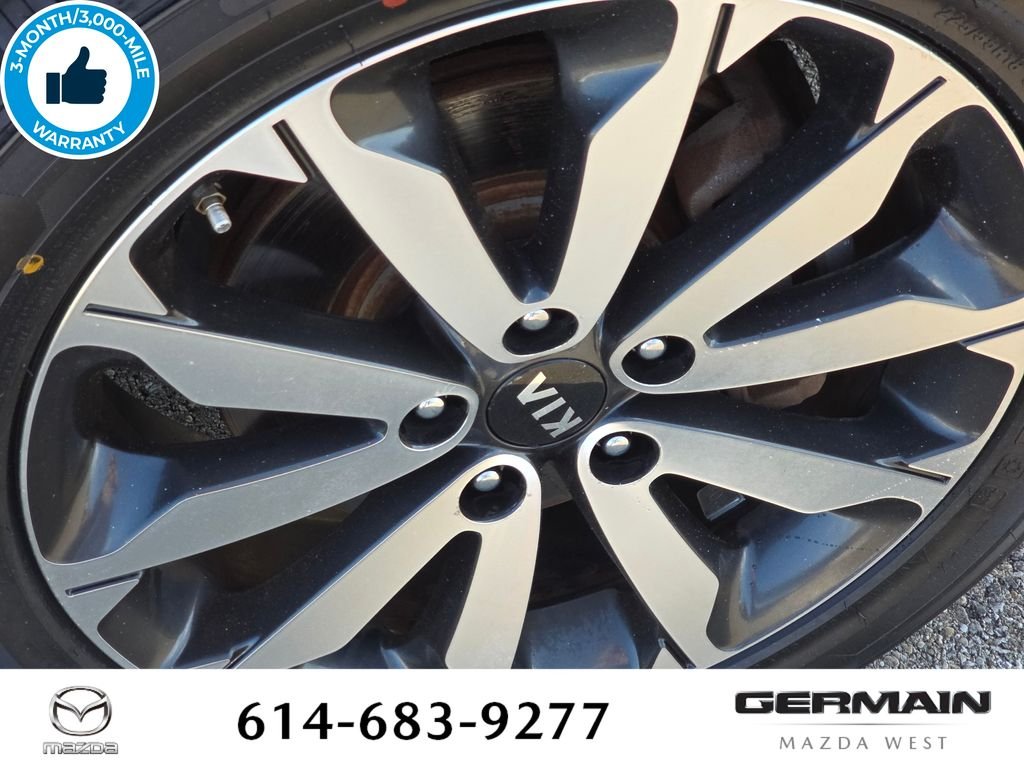 Used 2017 Red Kia EX image 13