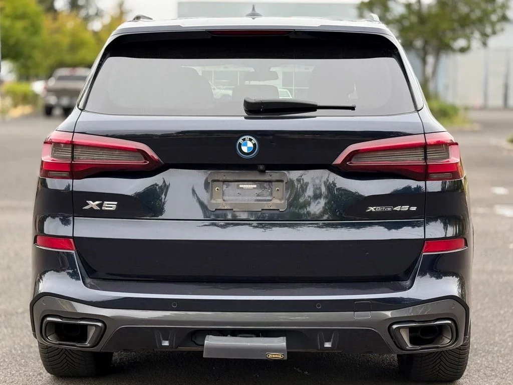 Used 2023 Black BMW xDrive45e image 4