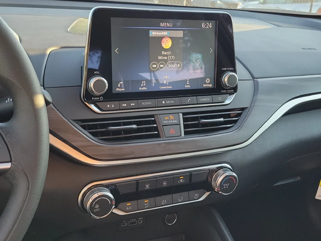 New 2026 Gray Nissan 2.5 SV image 29