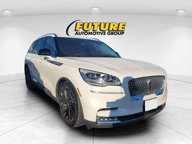2020 Lincoln Aviator Reserve AWD's photo