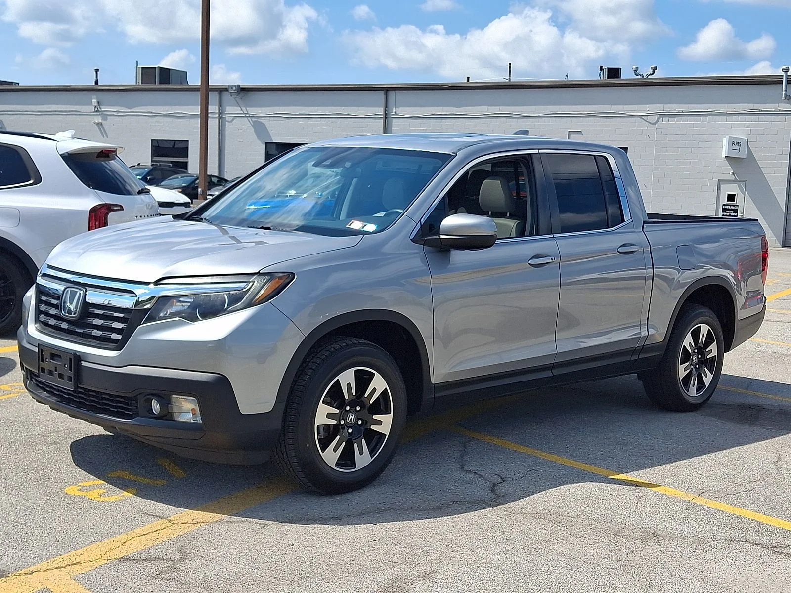 Used 2020 Silver Honda RTL image 6