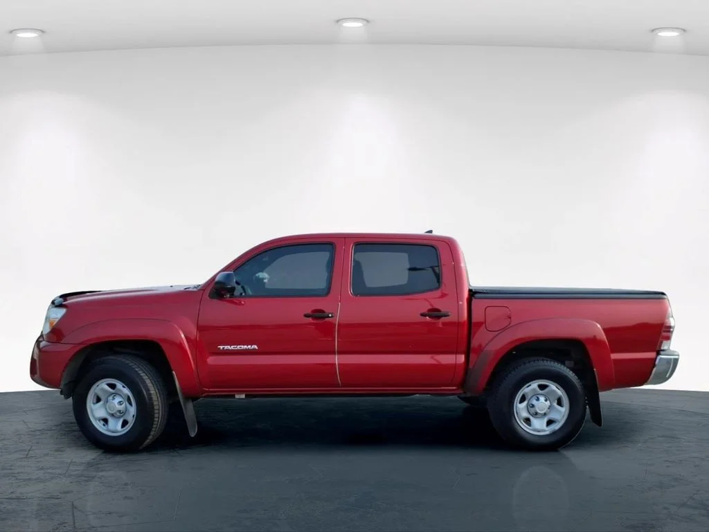 Used 2015 Red Toyota PreRunner image 11