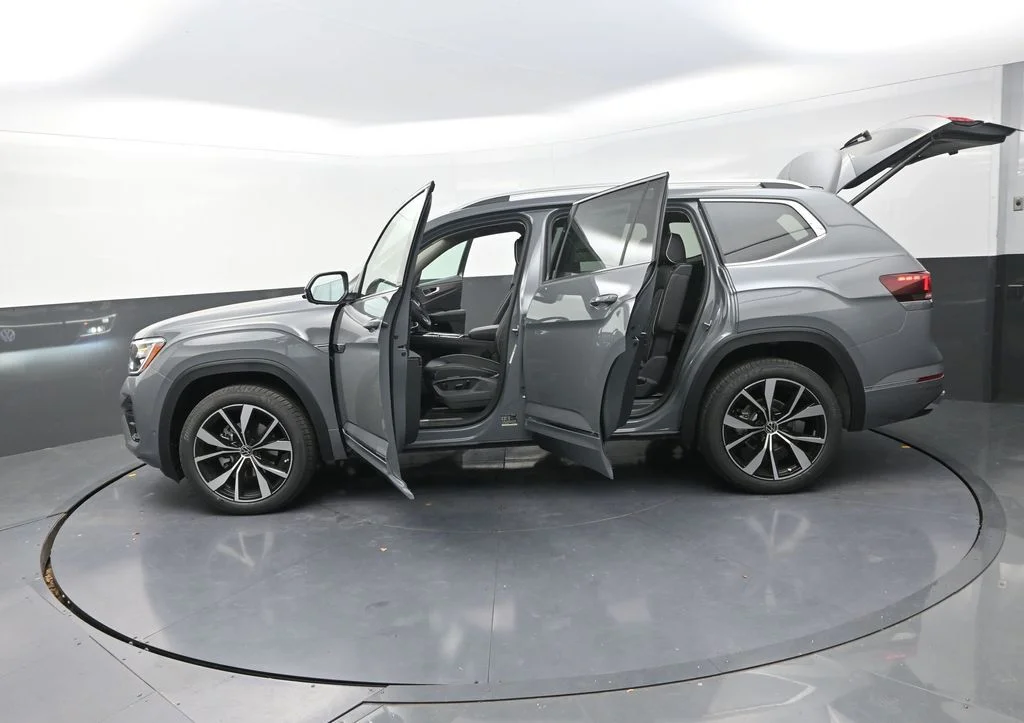 New 2026  Volkswagen 2.0T SEL Premium R-Line image 32