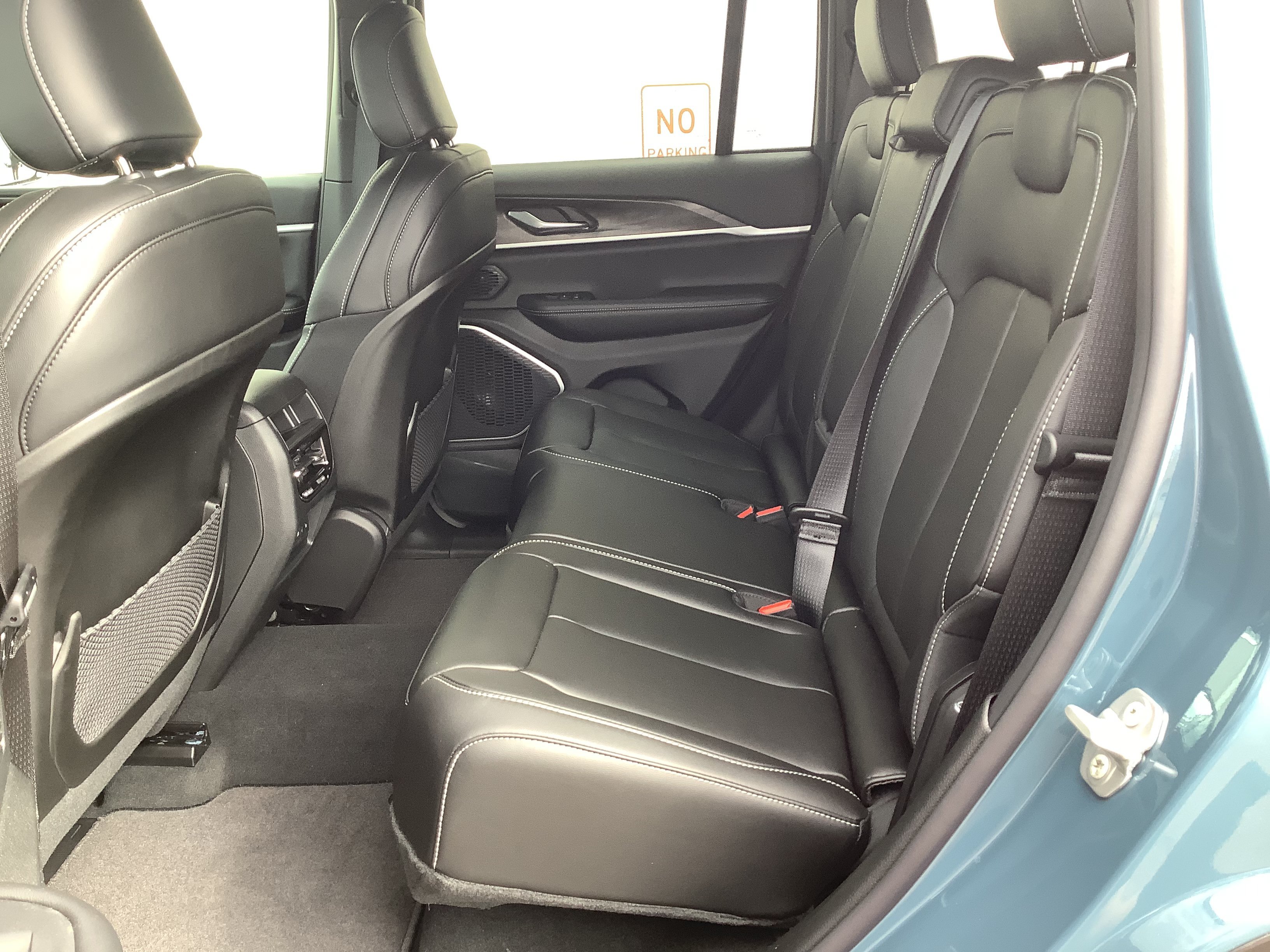 New 2026 Steel Blue Exterior Paint Jeep Limited image 8