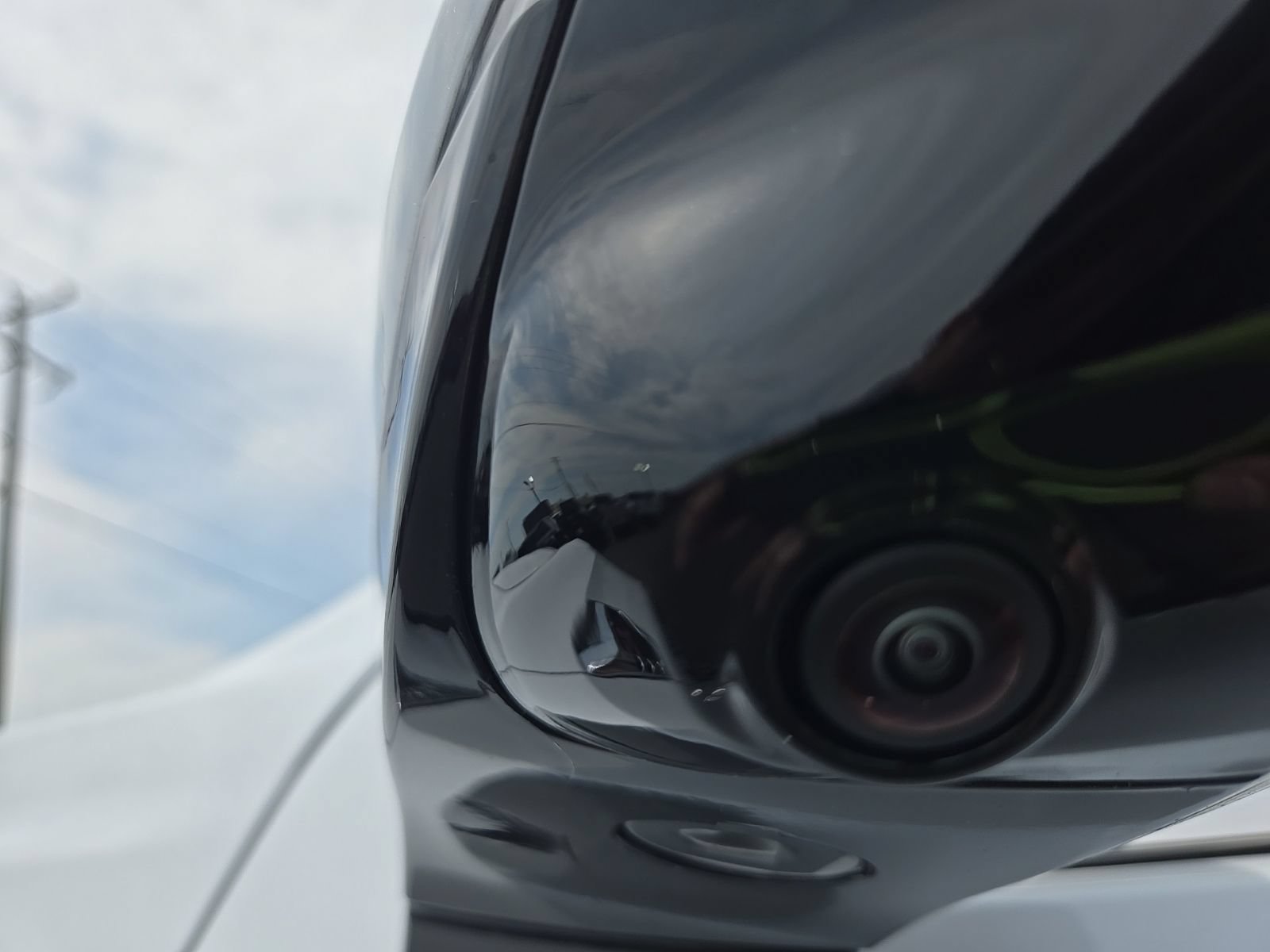 2026 GMC Yukon XL Denali - Photo 20