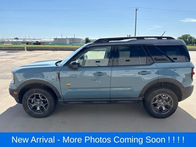 Used 2021 Gray Ford Badlands image 3