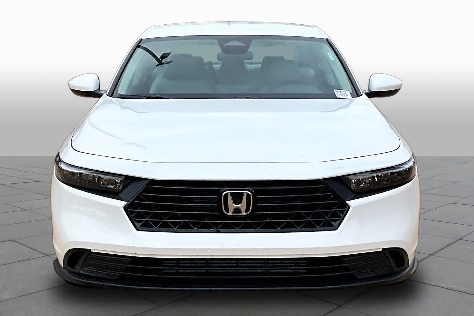 New 2026 Platinum White Pearl Honda LX image 3