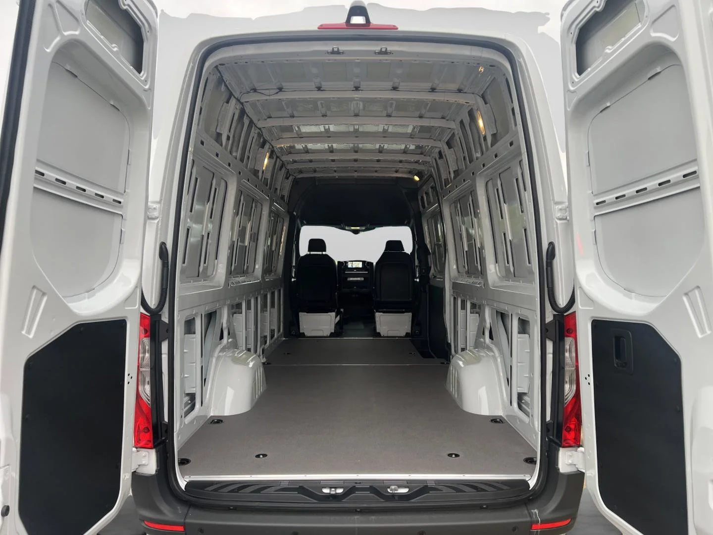 2025 Mercedes-Benz Sprinter Cargo Van Base - Photo 9