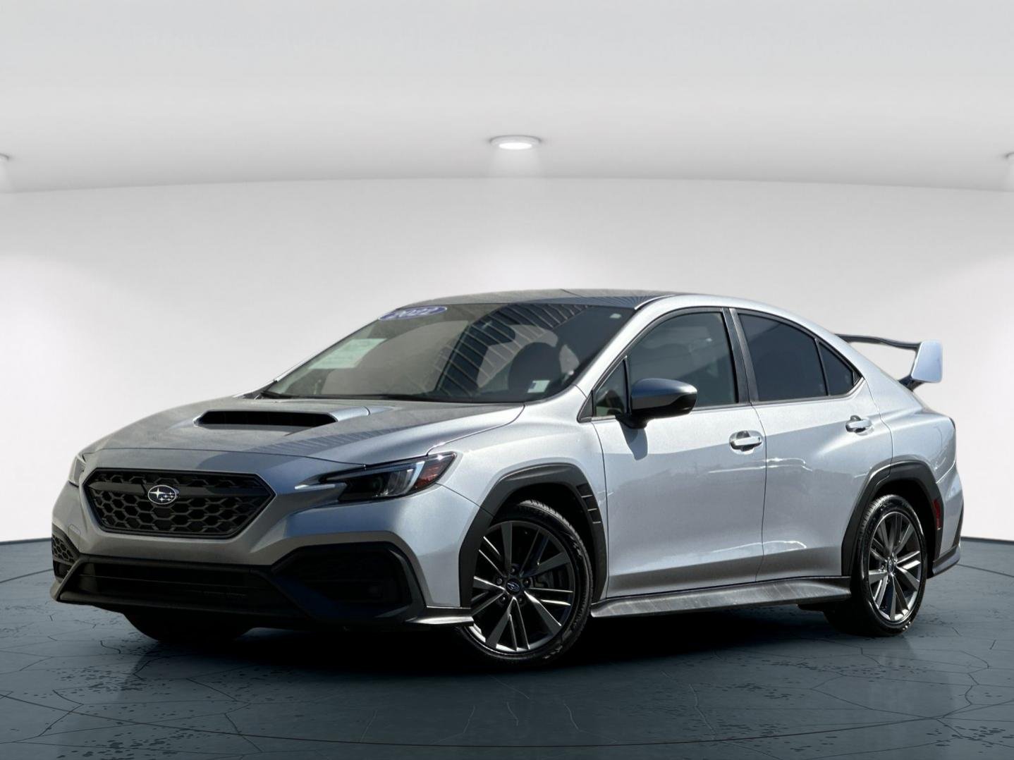 Used 2022 Ice Silver Metallic Subaru 4D Sedan image 2
