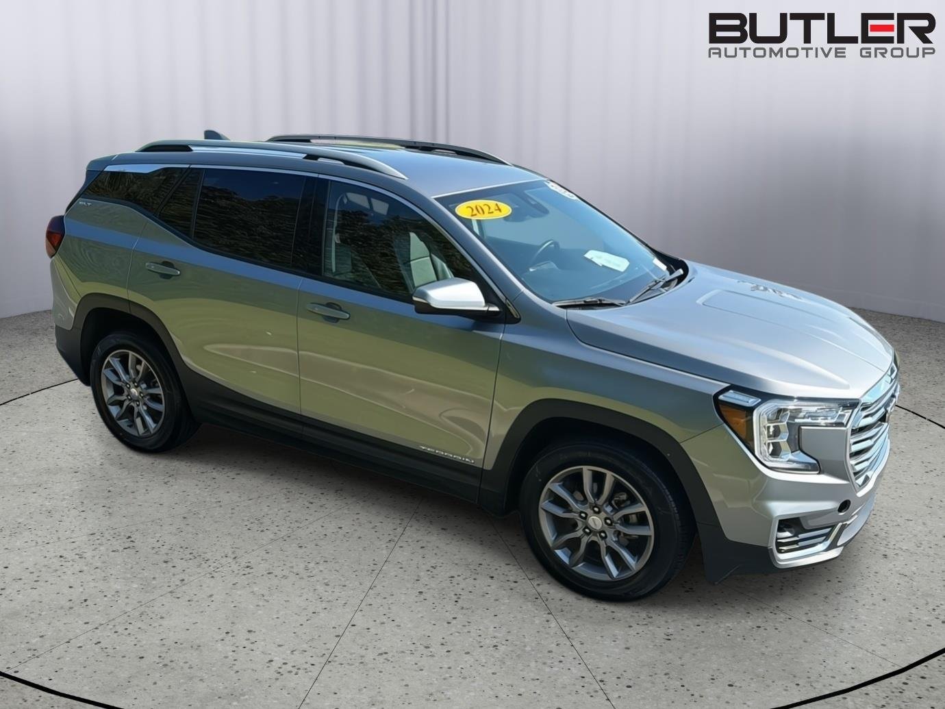 Used 2024 Sterling Metallic GMC SLT image 7