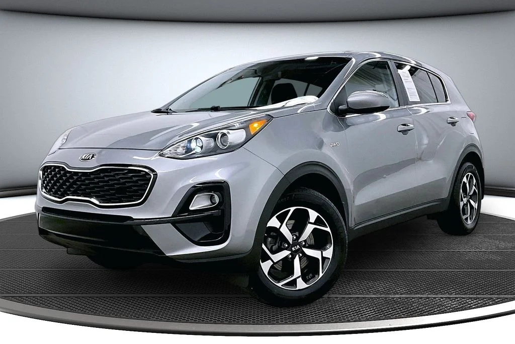 Used 2022 Gray Kia LX image 3