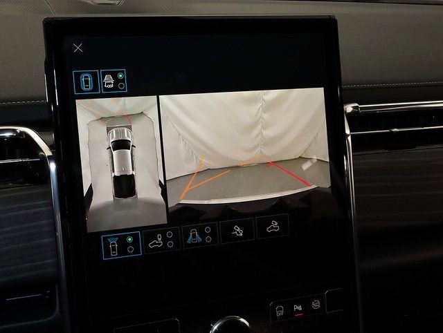 2025 GMC Sierra EV Denali - Photo 22