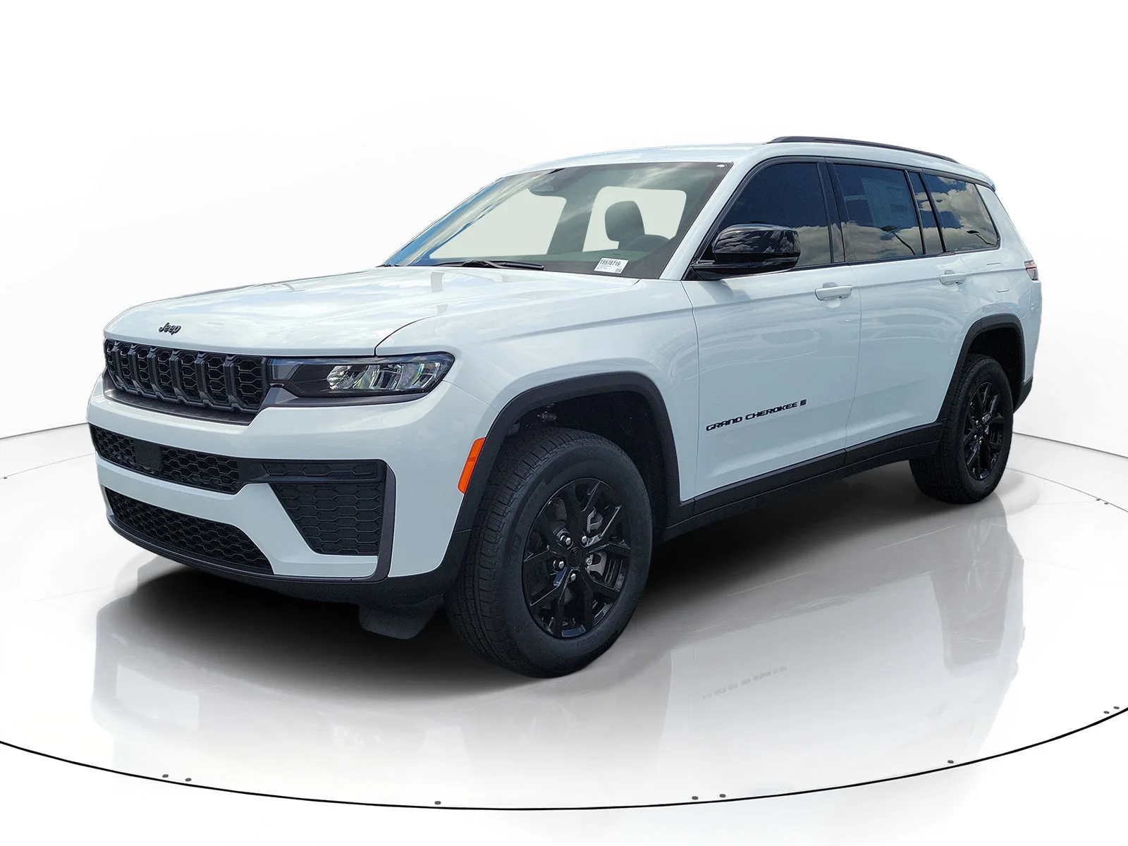 New 2026  Jeep Laredo Altitude image 2