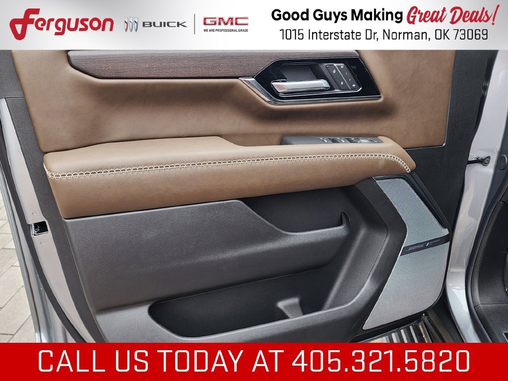 2026 GMC Yukon Denali Ultimate - Photo 12