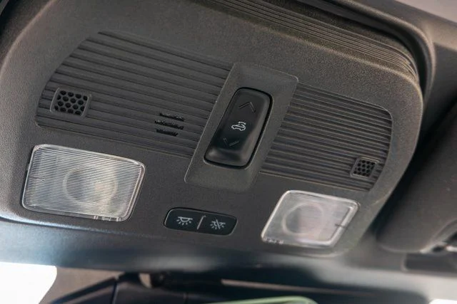 Used 2025  Ford GT Premium image 48