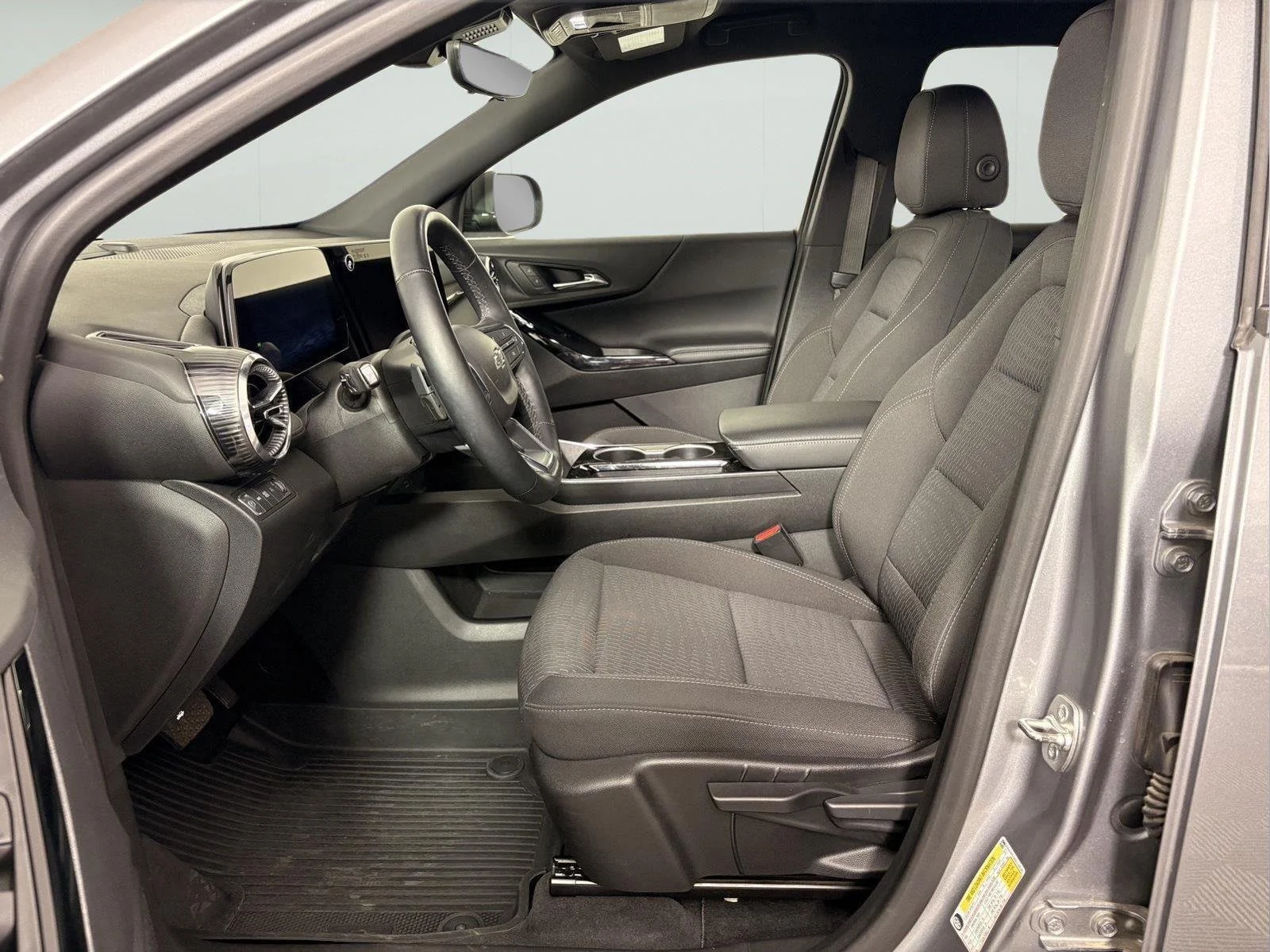 Used 2025 Sterling Gray Metallic Chevrolet AWD LT image 14