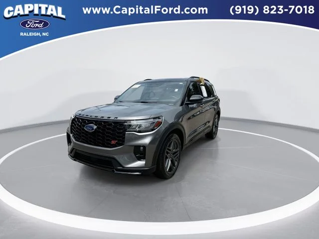 Used 2025 Gray Ford ST image 4