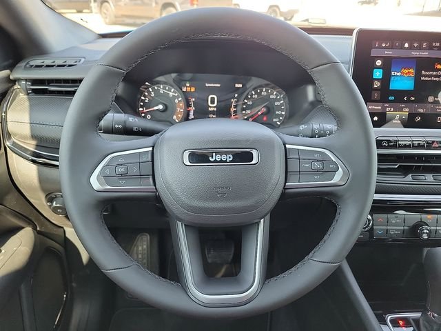 New 2026 Hydro Blue Pearlcoat Jeep Latitude image 19