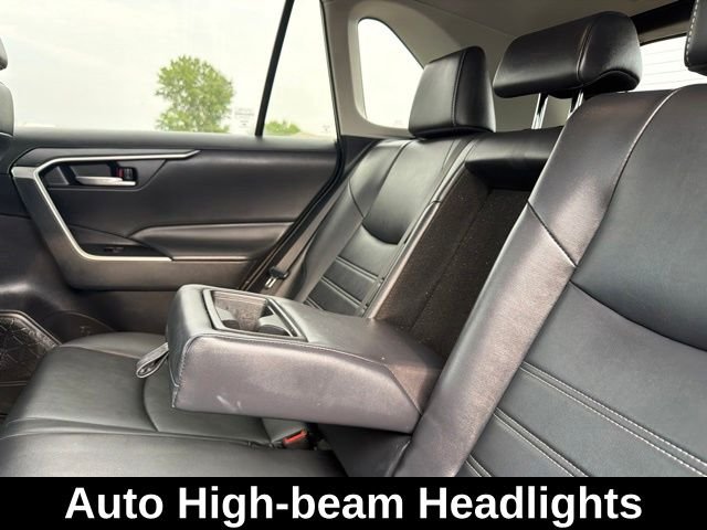 Used 2023 Black Toyota XLE Premium image 21