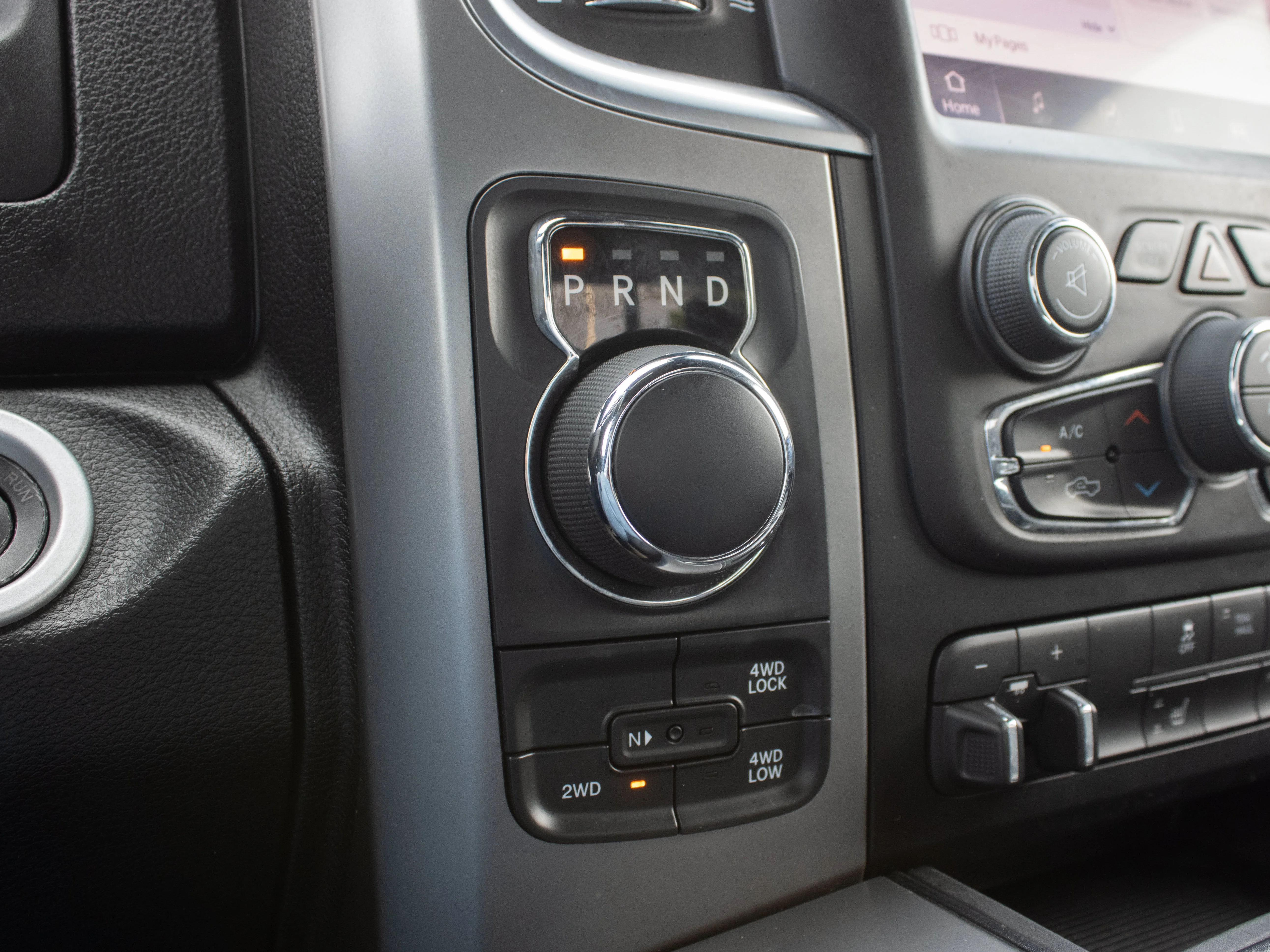 Used 2022 Blue RAM Warlock* | 5.7L HEMI V8 | Heated Seats & Steering Wheel | 8.4 Uconnect | Remote Start | image 28