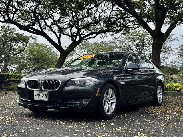 2011 BMW 5 Series 528i Sedan's photo