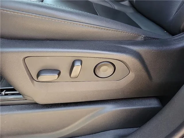 Used 2025 White Chevrolet LT 4x2 image 13
