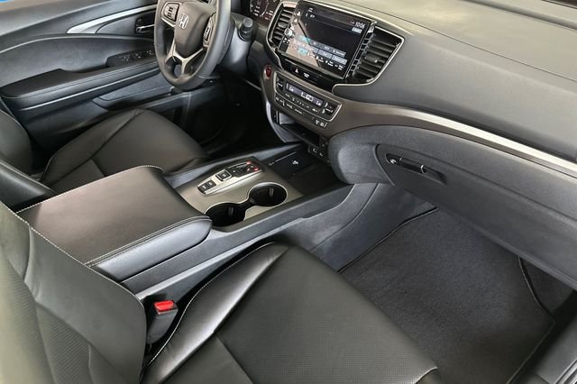 New 2026 Sonic Gray Pearl Honda RTL image 13