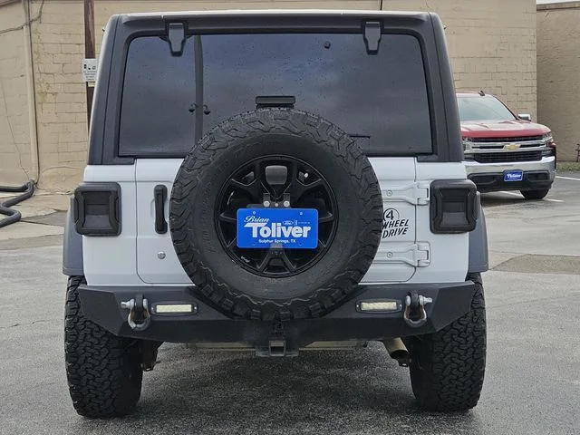 Used 2020 Bright White Clearcoat Jeep Unlimited Sport image 9