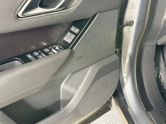 New 2026 Zadar Grey Land Rover P250 Base image 21