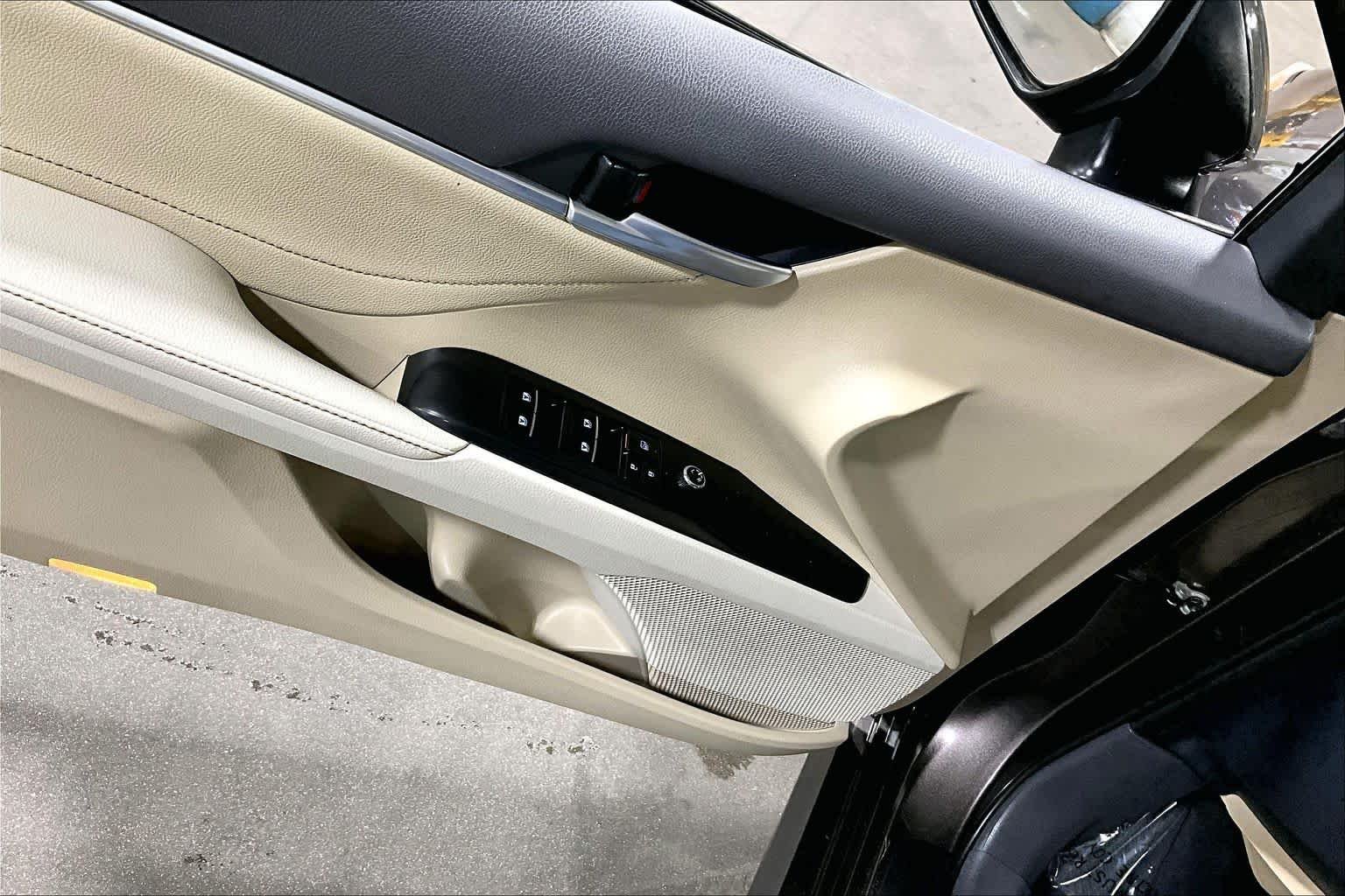Certified Used 2018 Brown Stone Toyota XLE image 36