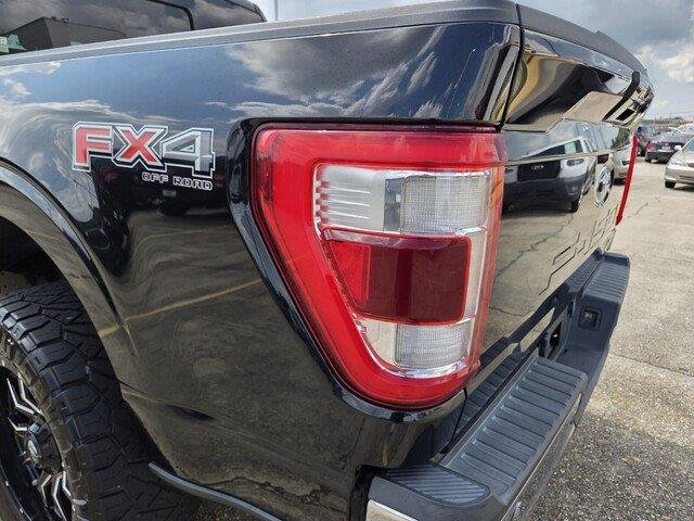 Used 2021 Agate Black Metallic Ford LARIAT image 30