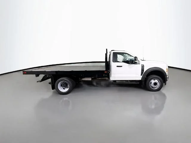 New 2025 Oxford White Ford F-450® XL image 34