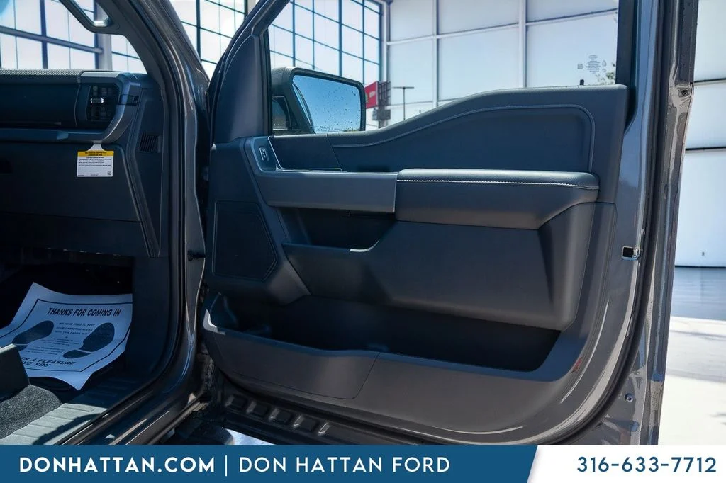 New 2026 Carbonized Gray Metallic Ford XLT image 25