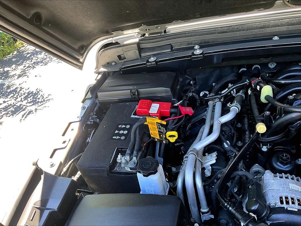 Used 2022 Gray Jeep Unlimited Sahara image 30