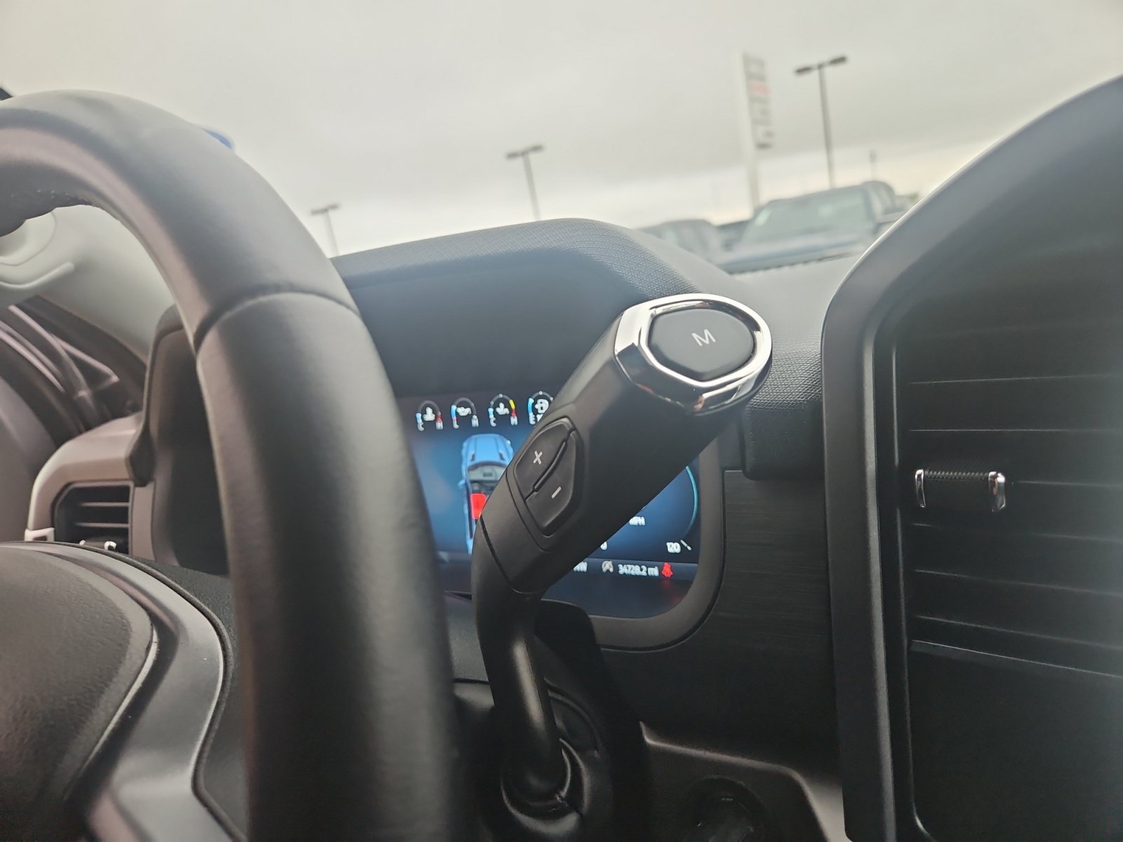 Used 2025 Black Metallic Ford XLT image 19