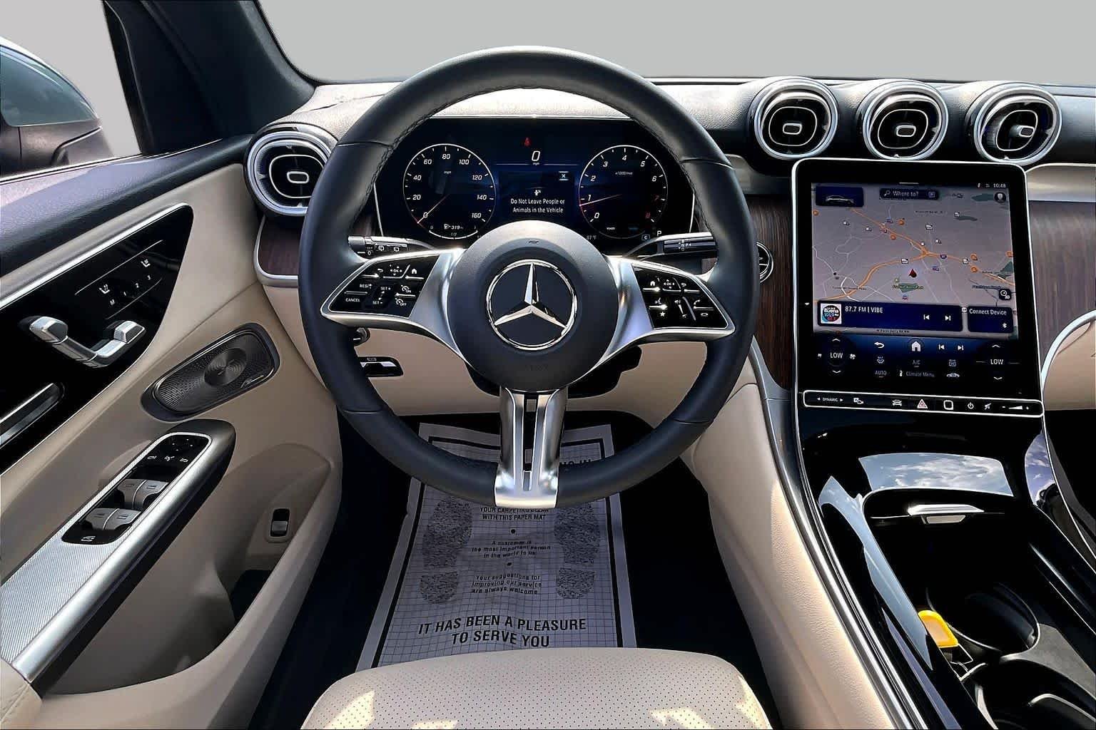 Used 2026 Verde Silver Metallic Mercedes-Benz GLC 300 image 6