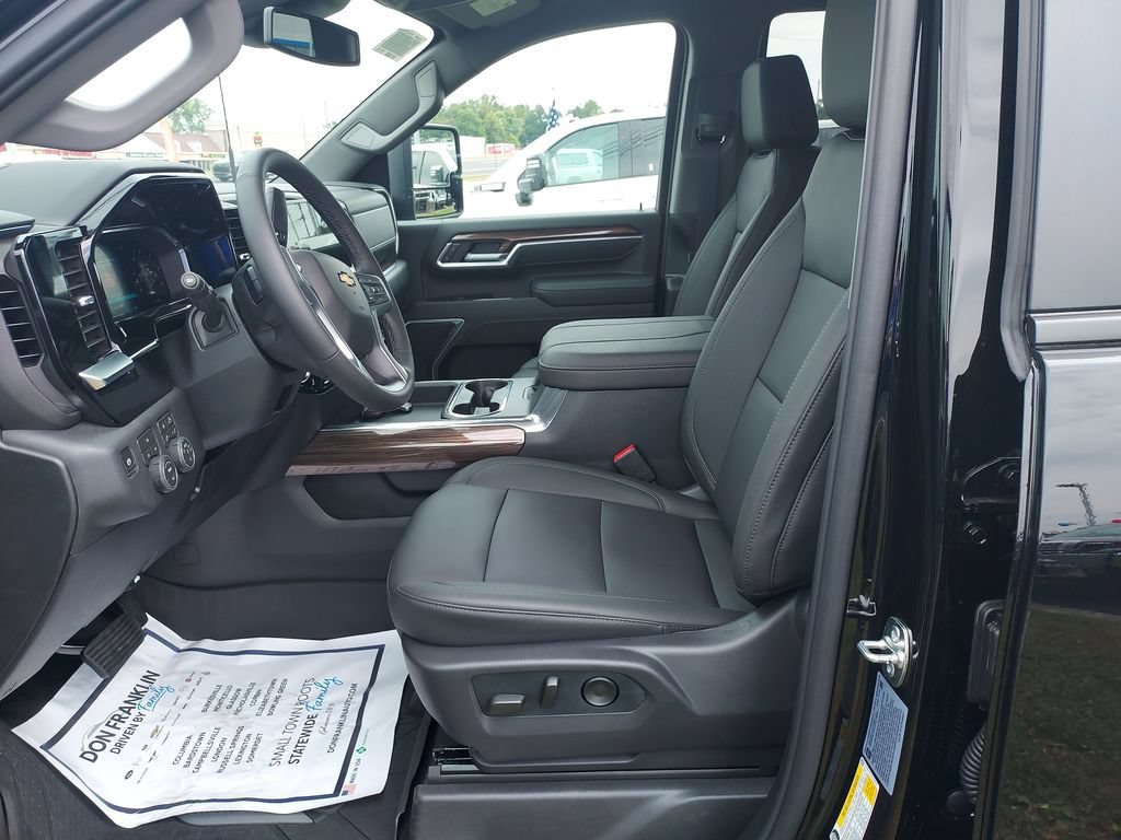 2026 Chevrolet Silverado 3500 HD LT - Photo 13