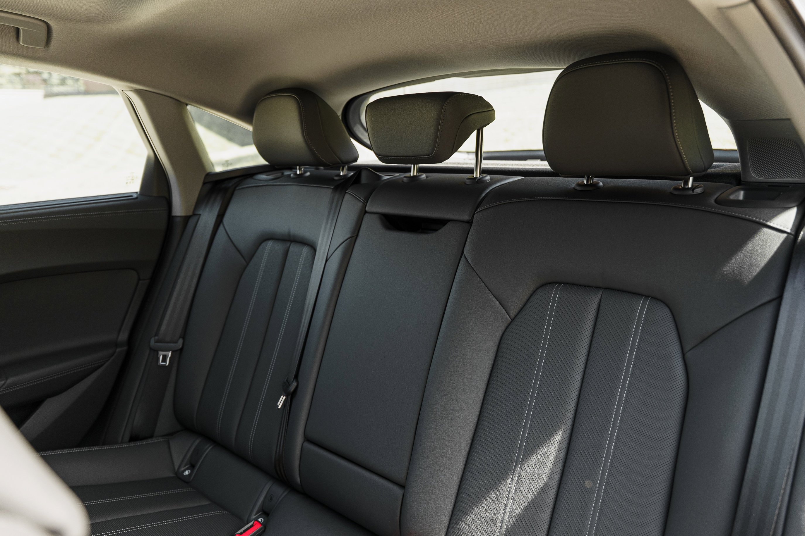 New 2026 Daytona Gray Metallic Audi Premium Plus image 25