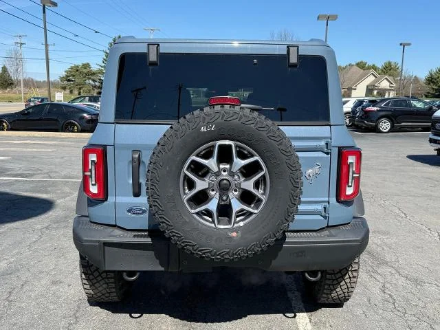 New 2025 Azure Gray Metallic Tri-Coat Ford Badlands® image 50